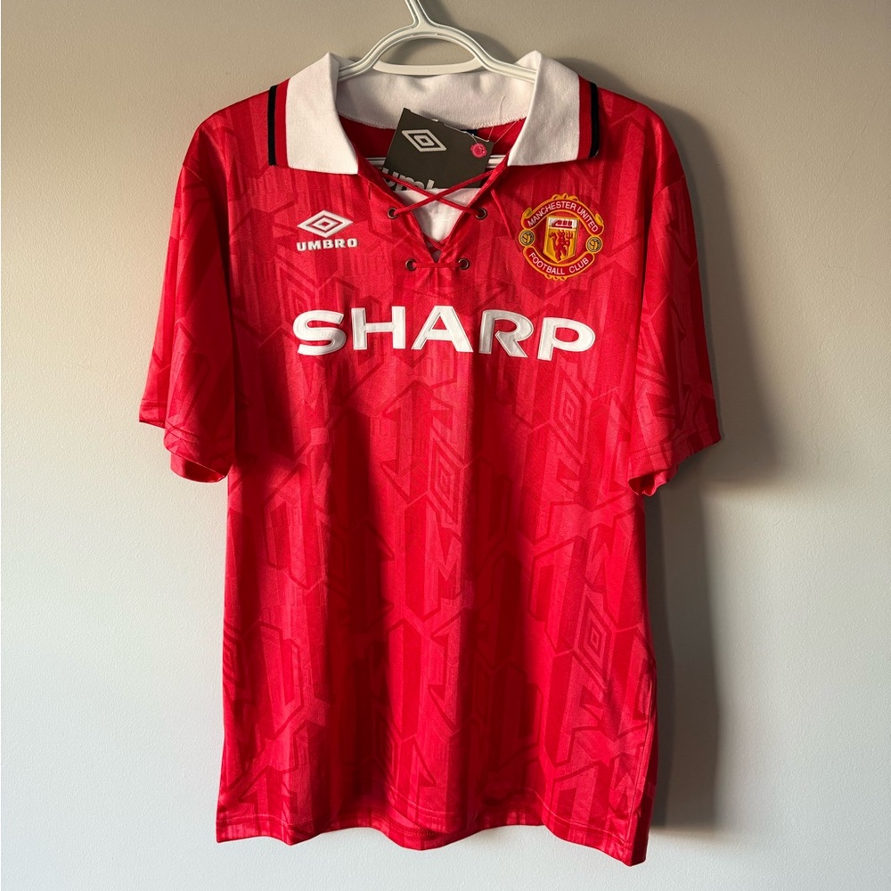 Eric Cantona Manchester United Retro Vintage New Men’s Red Home Soccer Jersey